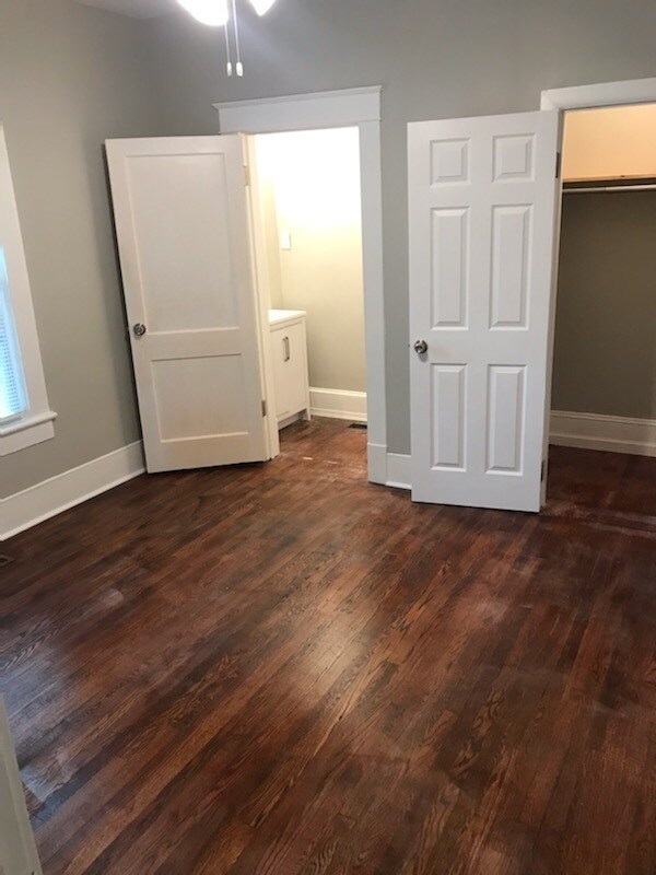 Master Bedroom - 106 W Terrell St