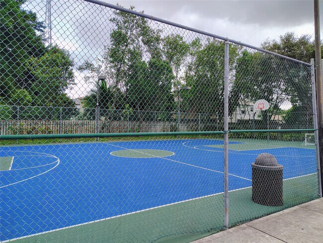 Building Photo - 5590 NW 61st St