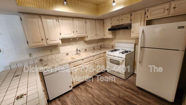 Building Photo - 2300 Dickerson Rd