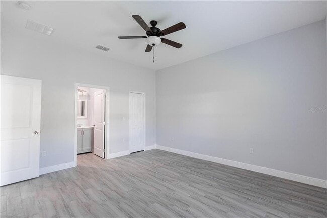 Building Photo - 309 Dundee Dr