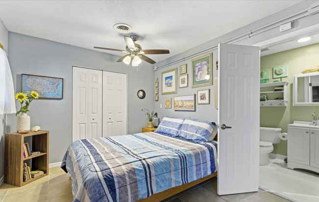 Building Photo - 1811 Eastern Dr