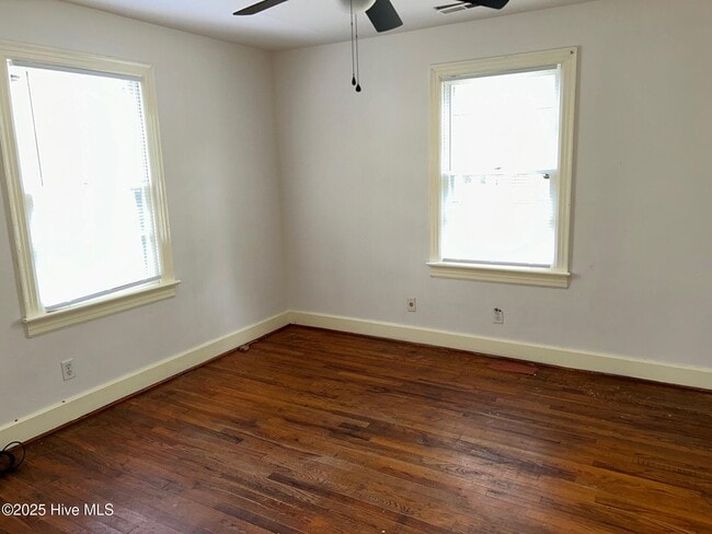 Building Photo - 2608 Jackson Dr