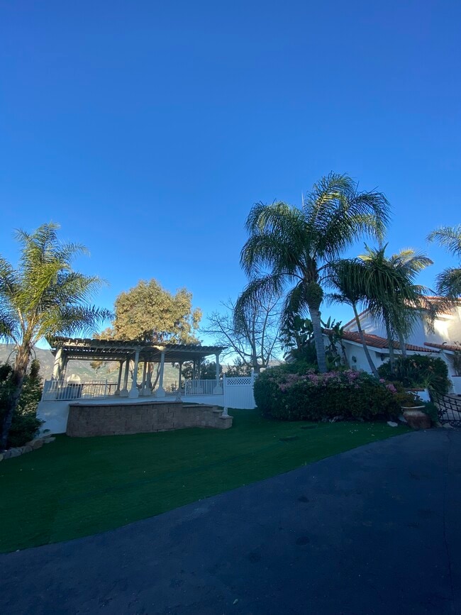 Building Photo - 2308 Canyon View Rd