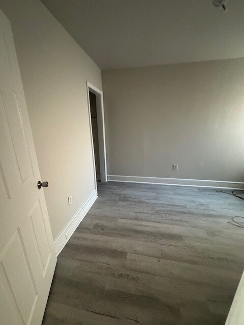 Building Photo - 5 E 24th St