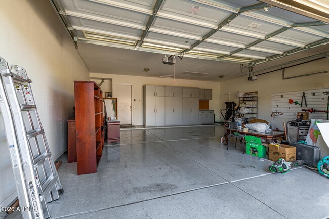 Building Photo - 1687 E Carob Dr