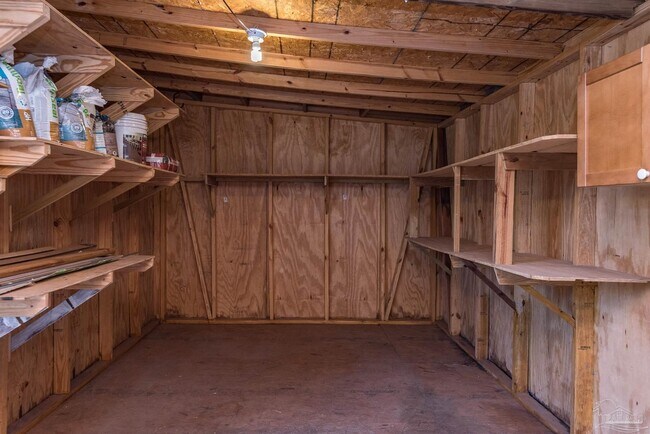 Building Photo - 3505 Wellington Rd