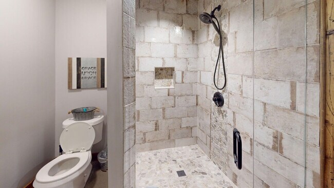 Building Photo - 2196 Major Loring Way SW