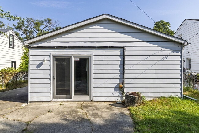 Building Photo - 17656 Toepfer Dr