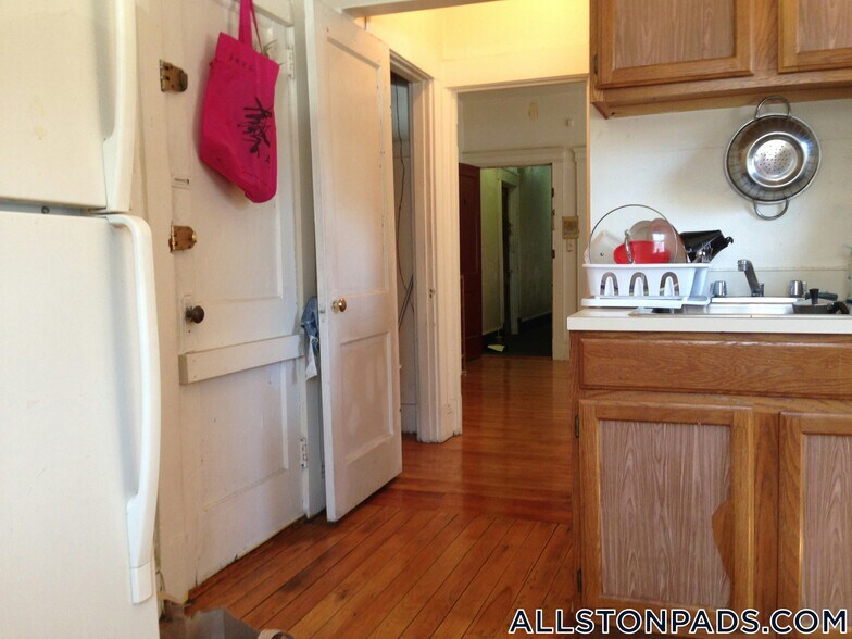 Building Photo - 215 Harvard Ave