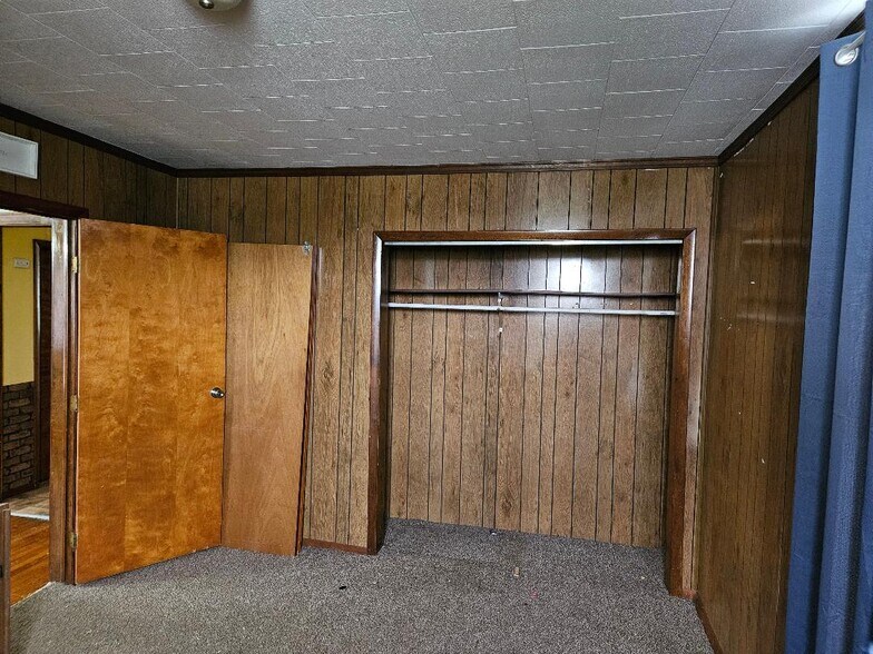 Building Photo - 1011 W Auglaize St