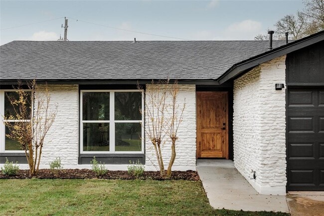 Building Photo - 3105 Jeanette Ct