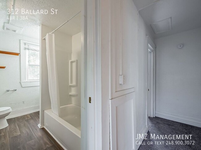 Building Photo - 312 Ballard St