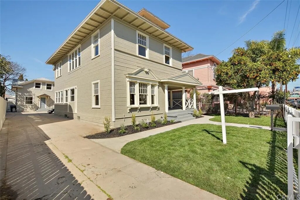 Building Photo - 1705 S Burlington Ave