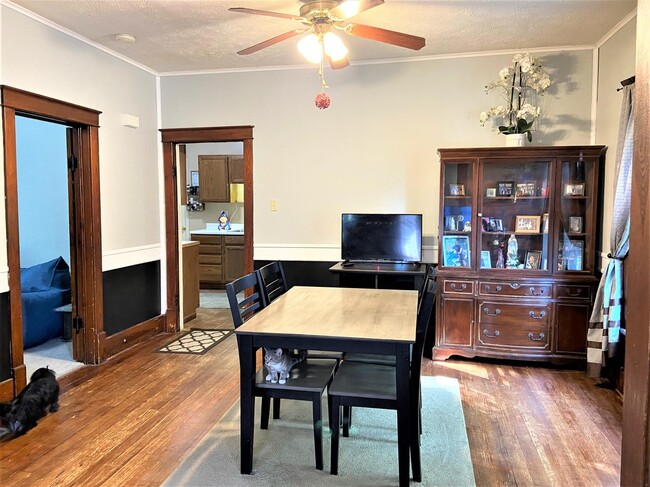 Building Photo - 325 Union St