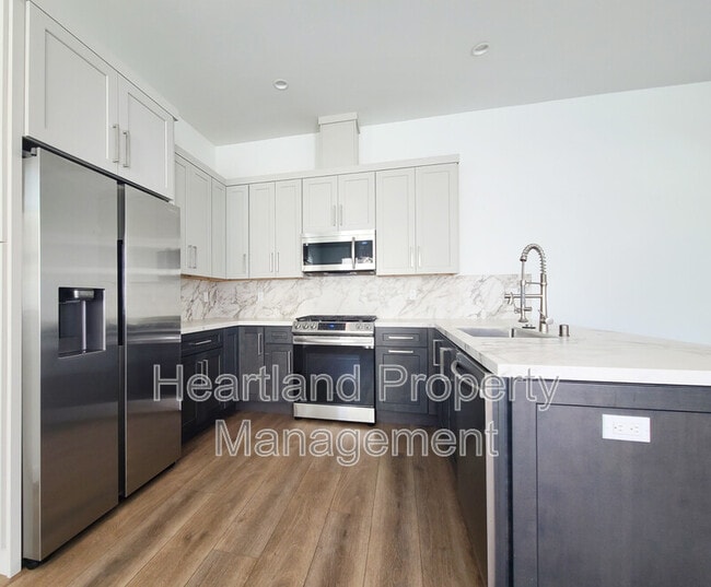 Building Photo - 4115 Clairemont Mesa Blvd