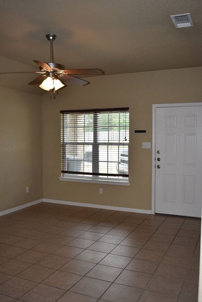 Building Photo - 2603 Cody Poe Rd