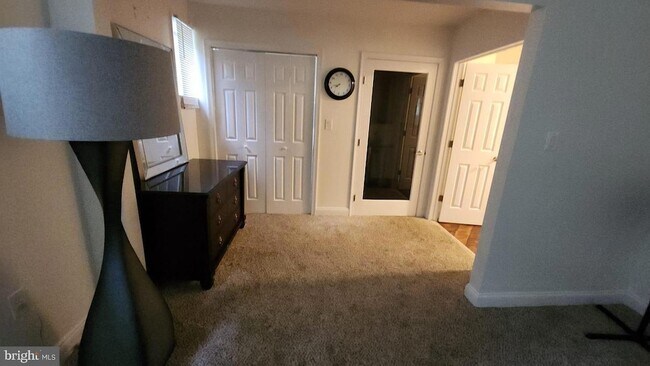 Building Photo - 12411 Thompson Rd