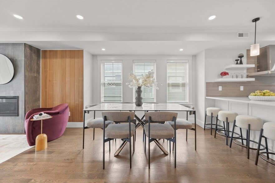 Building Photo - 62 Governor Winthrop Rd