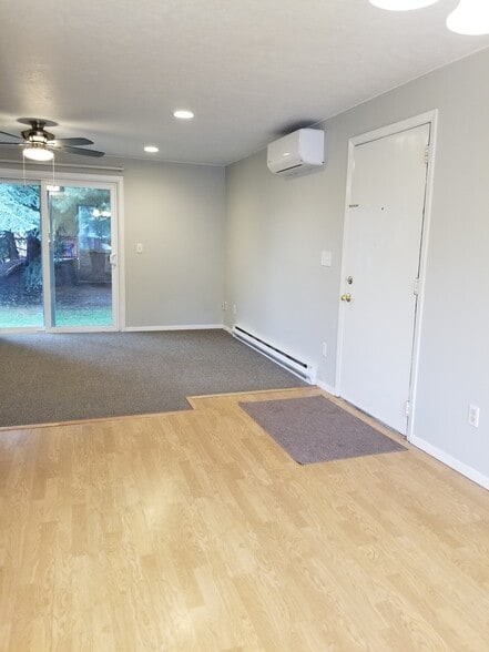 Building Photo - 1030 Davidson Dr