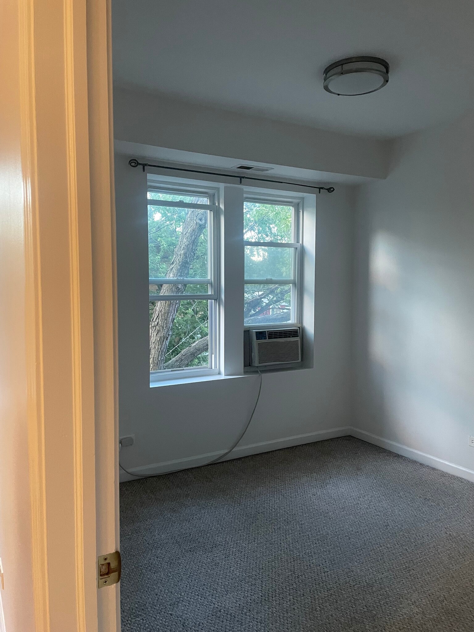 Bedroom - 4425 N Lawndale Ave