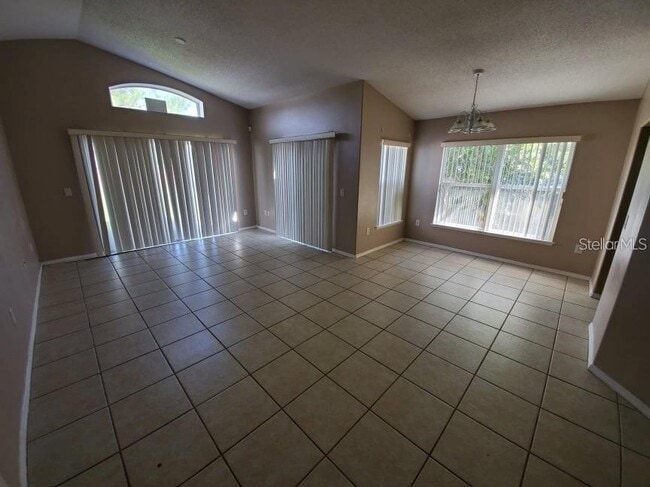 Building Photo - 1440 Timberbend Cir
