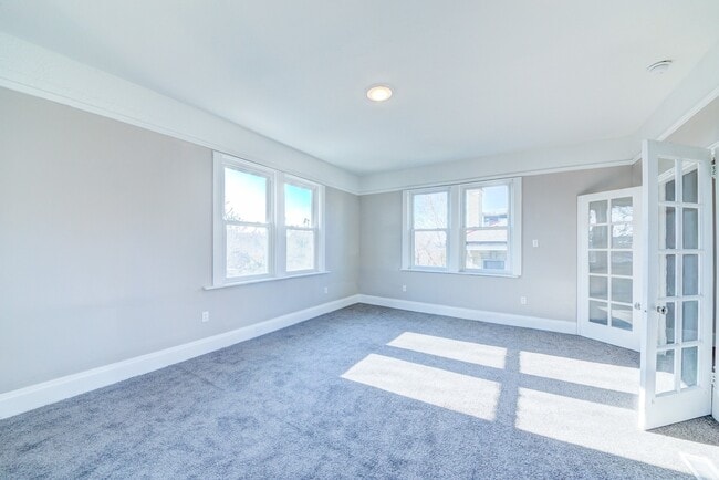 Building Photo - 426 Edgemont St