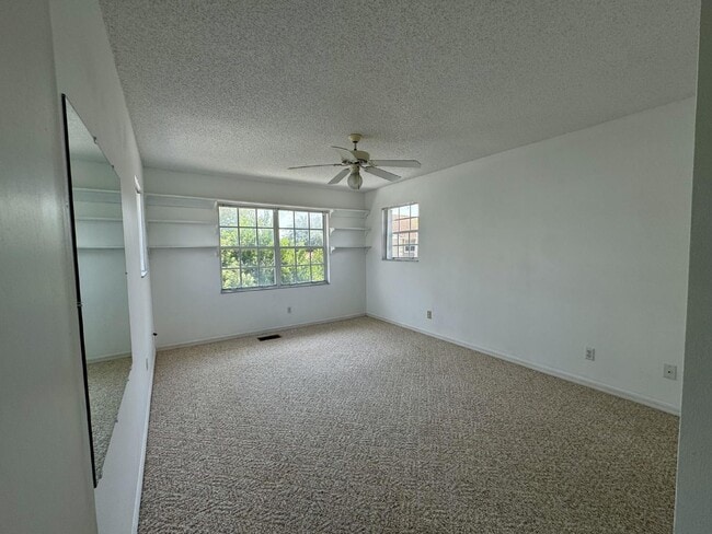 Building Photo - Charming 2-Bedroom Home in Clermont, FL (55+ Community)