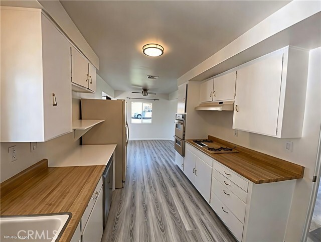 Building Photo - 12045 Bayless St