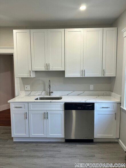 Primary Photo - 45 Warner St