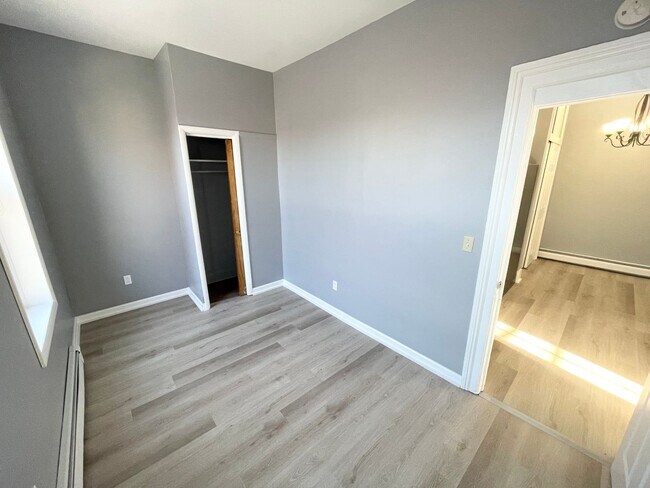 Building Photo - 640 3rd Ave