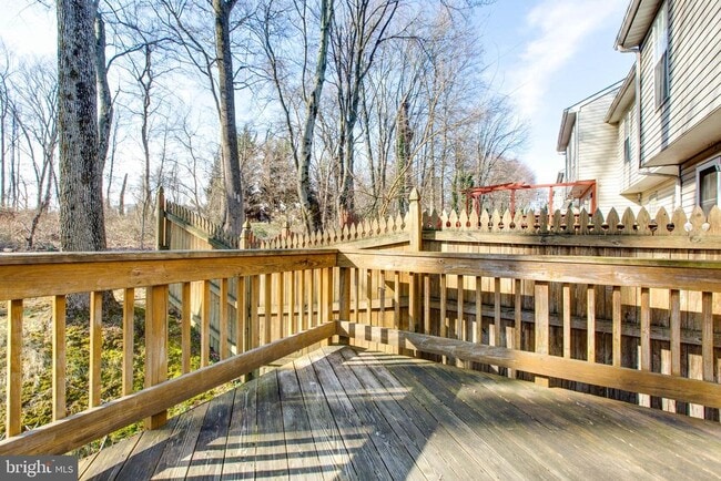 Building Photo - 8117 Ellen Way