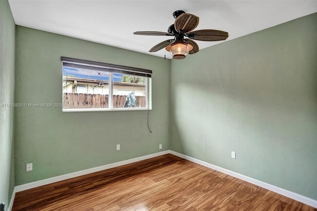 Building Photo - 7245 S Waterway Dr