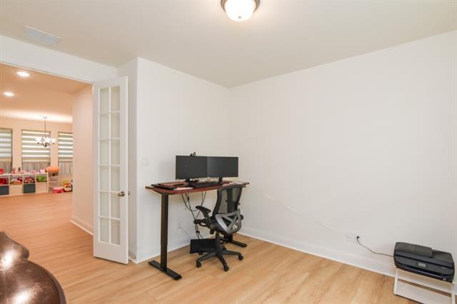 Building Photo - 4290 Mill Pond Dr