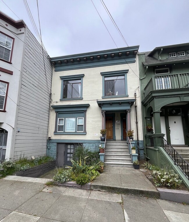 Building Photo - SPACIOUS STUDIO IN THE HEART OF THE INNER SUNSET/UCSF!!!