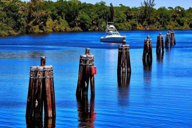 Building Photo - 5159 N Hwy A1A