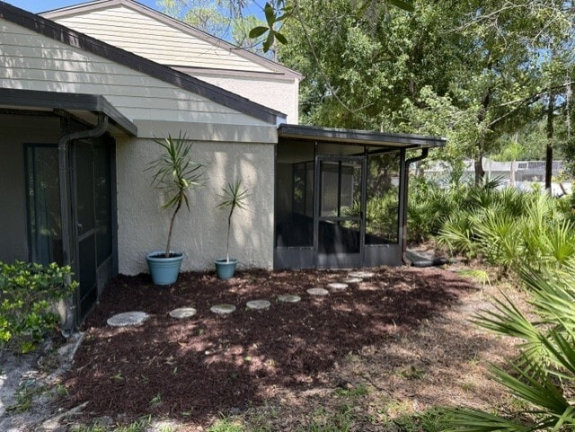 Private side yard - 225 Woods Landing Trl