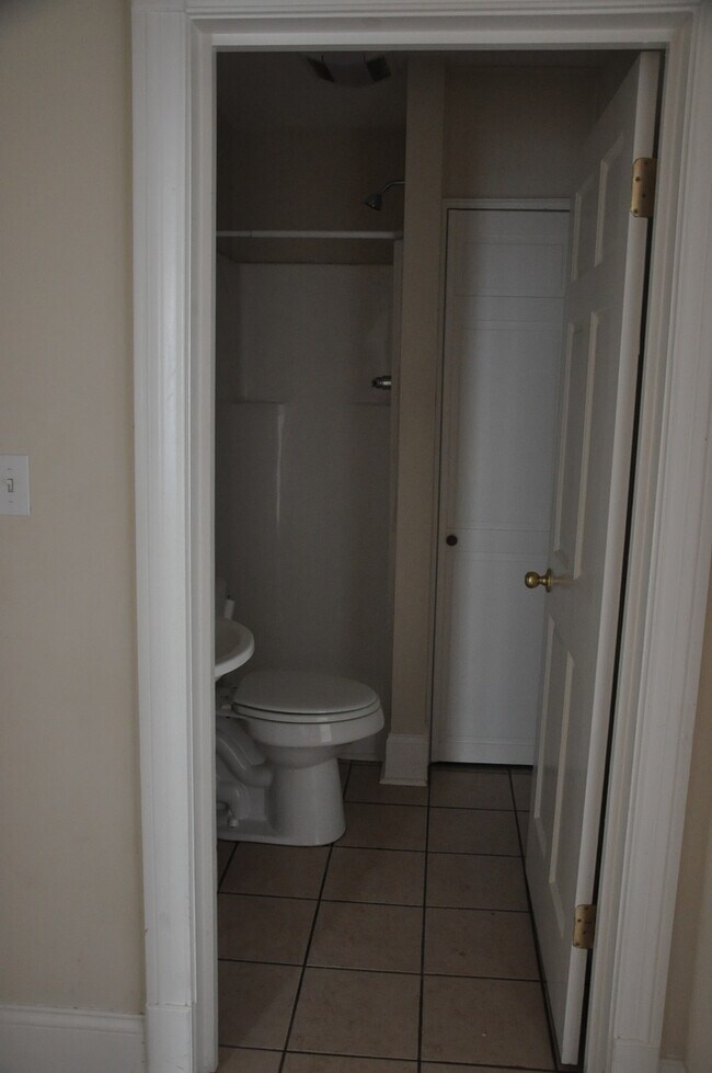 Building Photo - 310 S Broadway Park