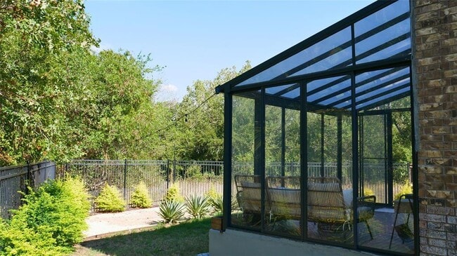 Building Photo - 1050 Kenney Fort Crossing