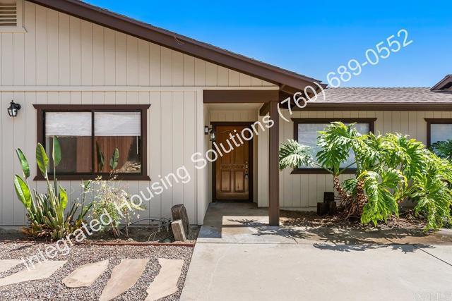 Building Photo - 945 Pinon St