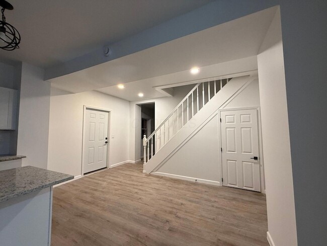 Building Photo - 5044 S Old 3C Hwy