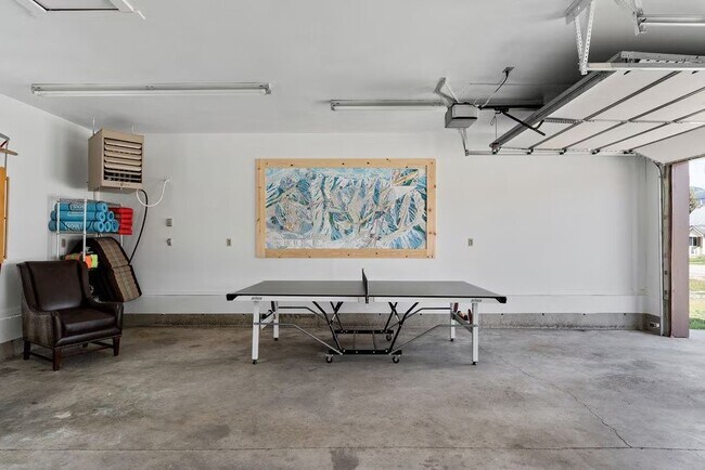 Building Photo - 187 N 300 W