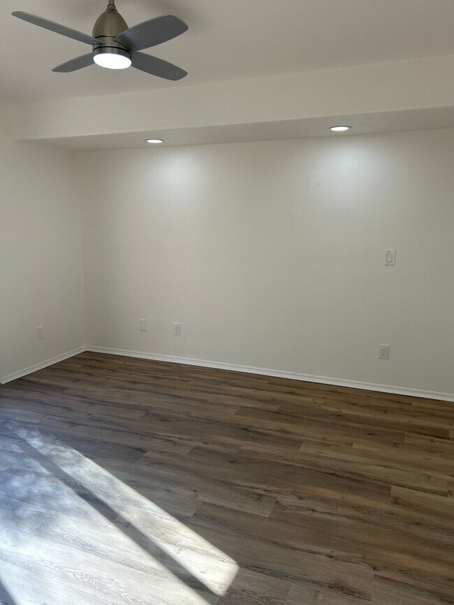 Building Photo - Unfurnished single story home in Villa Santa Rita Best Kept Secret.