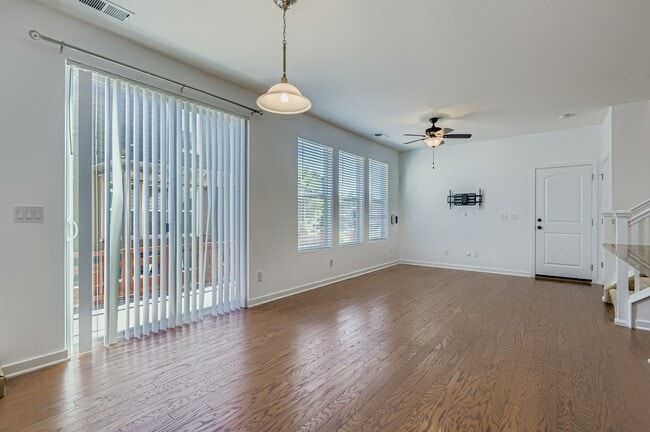 Building Photo - 10071 Nadine Ln