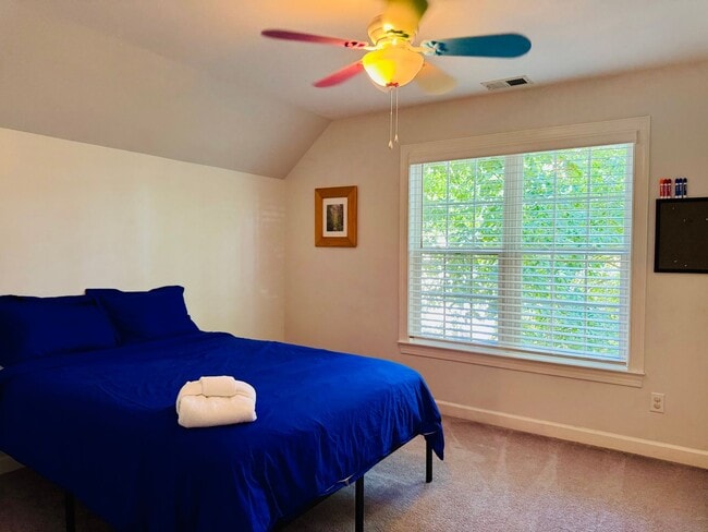 Building Photo - 2576 Blue Dog Ct