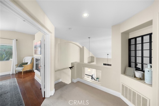 Building Photo - 24 Golden Rain