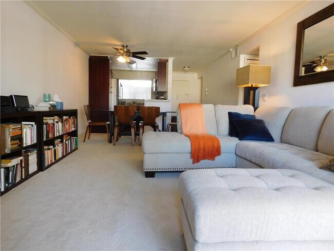 Building Photo - 21400 Burbank Blvd