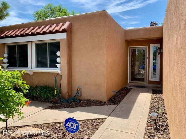 Building Photo - 3 br, 2 bath House - 11822 Apache Ave NE