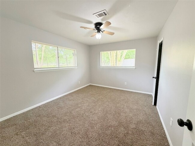 Building Photo - 20729 Canterbury Ln