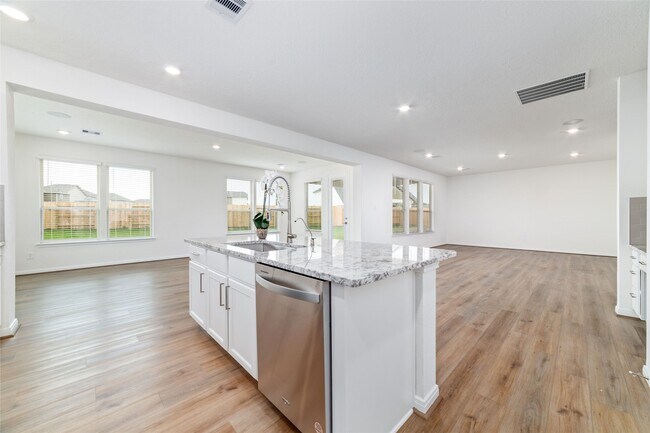Building Photo - 7731 Coral Ky Dr