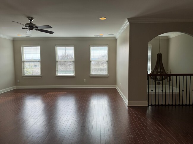 Building Photo - Luxury Townhome at The Enclave at Harpeth ...